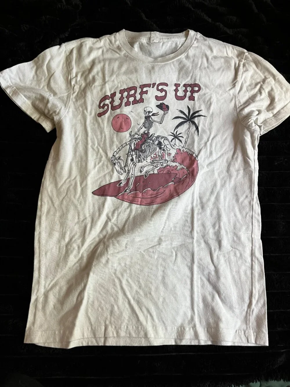🍒 5/$25 🍒 Graphic T-shirt Surfs Up Skeleton Cowboy